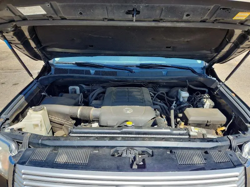 2016 TOYOTA TUNDRA CREWMAX LIMITED  