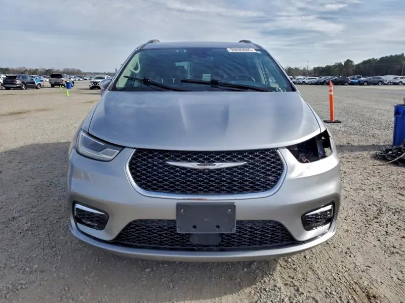 2021 CHRYSLER PACIFICA LIMITED  