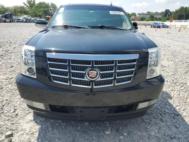 2013 CADILLAC ESCALADE LUXURY  