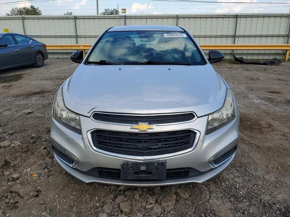 2015 CHEVROLET CRUZE LS  