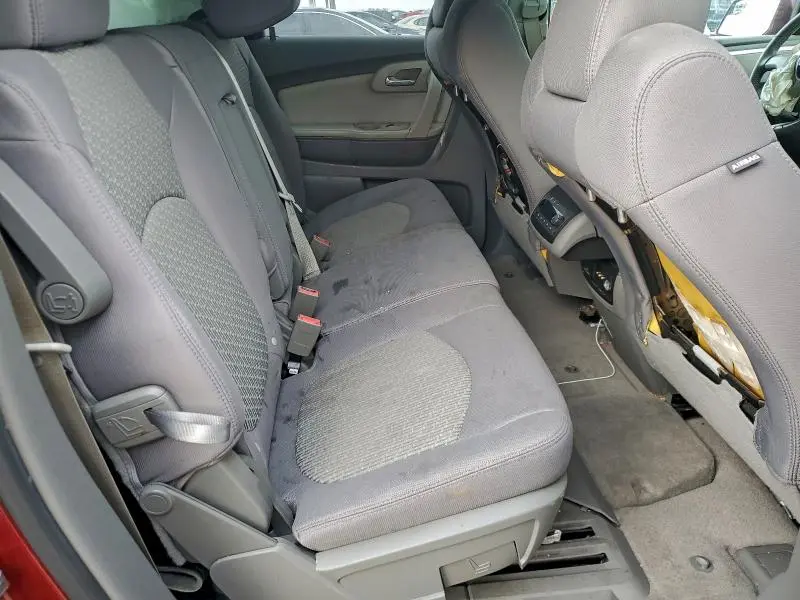 2011 CHEVROLET TRAVERSE LT  