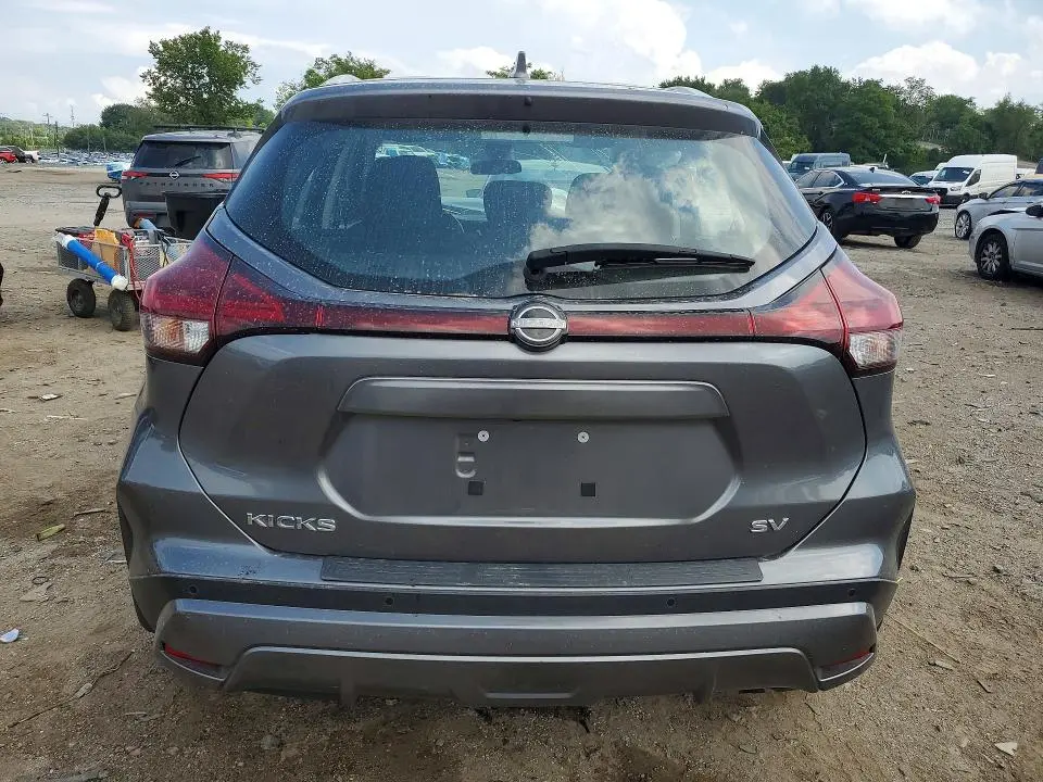 2023 NISSAN KICKS SV  