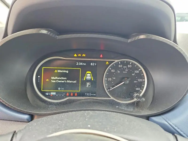 2025 NISSAN VERSA SV  