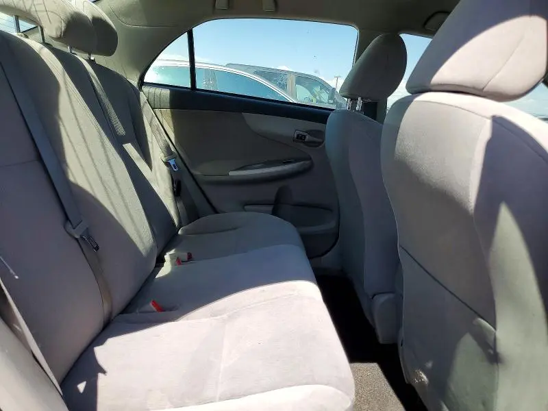 2013 TOYOTA COROLLA BASE  