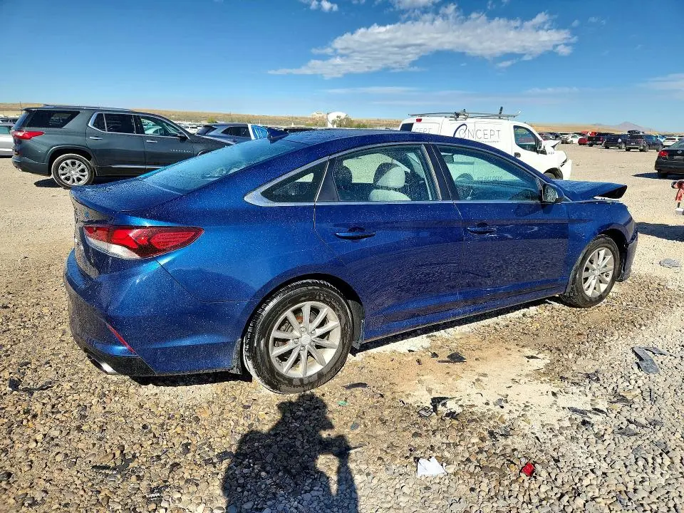 2018 HYUNDAI SONATA SE  