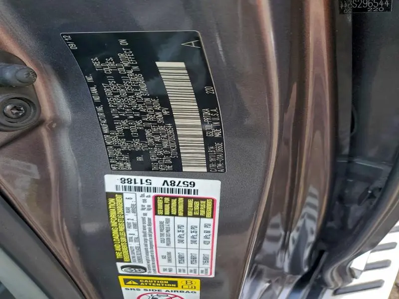 2013 TOYOTA SIENNA XLE  