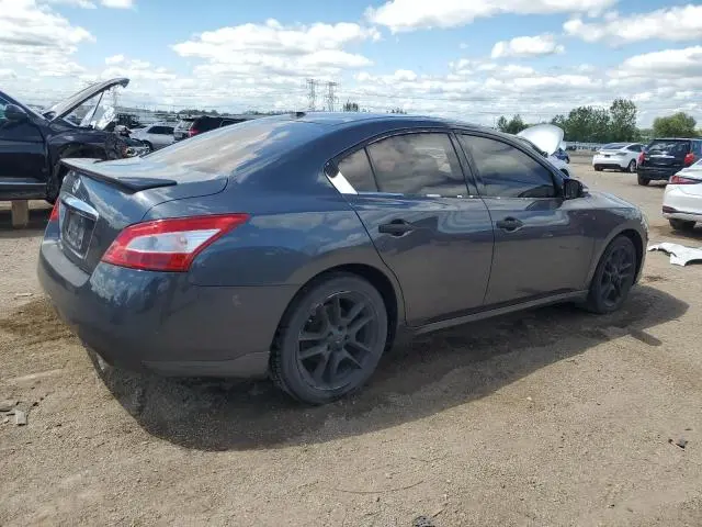 2010 NISSAN MAXIMA S  