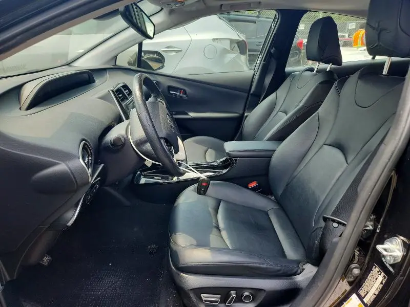 2016 TOYOTA PRIUS FOUR  