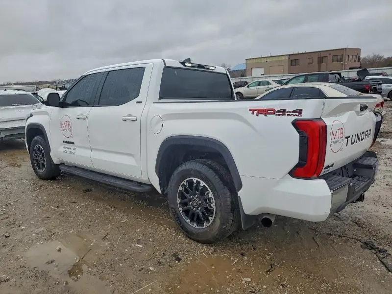 2025 TOYOTA TUNDRA CREWMAX SR  