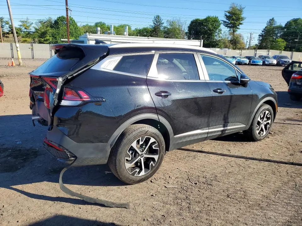 2023 KIA SPORTAGE EX  
