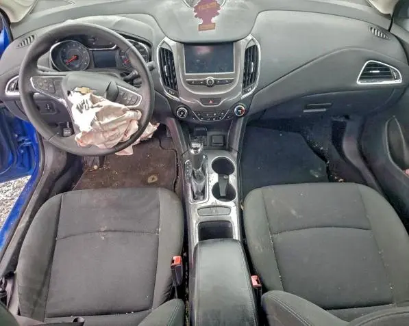 2017 CHEVROLET CRUZE LT  