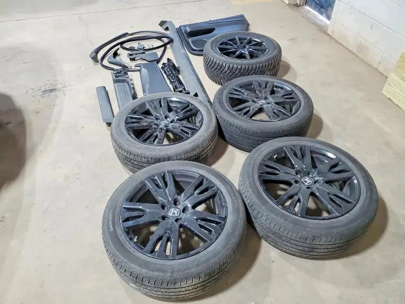 2022 HONDA PILOT BLACK  