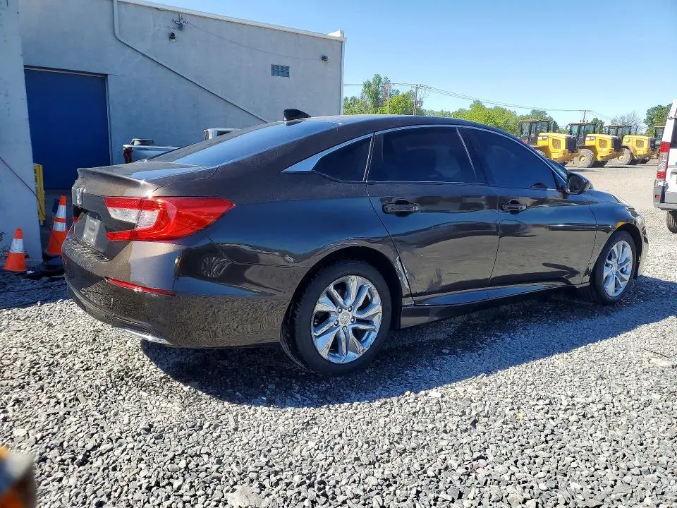 2018 HONDA ACCORD LX  
