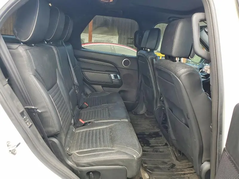 2018 LAND ROVER DISCOVERY HSE LUXURY  