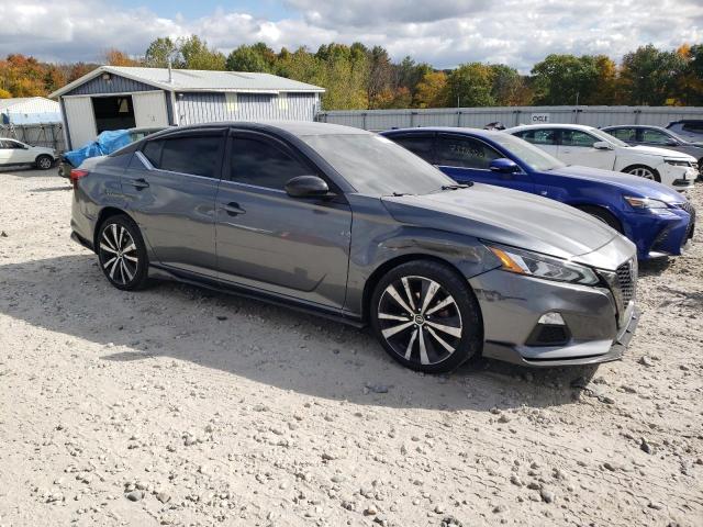 2019 NISSAN ALTIMA SR