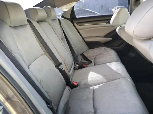 2020 HONDA ACCORD LX  