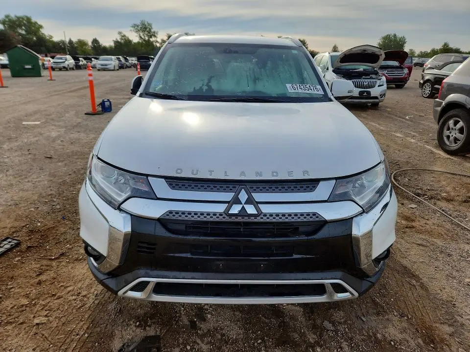 2019 MITSUBISHI OUTLANDER SE  