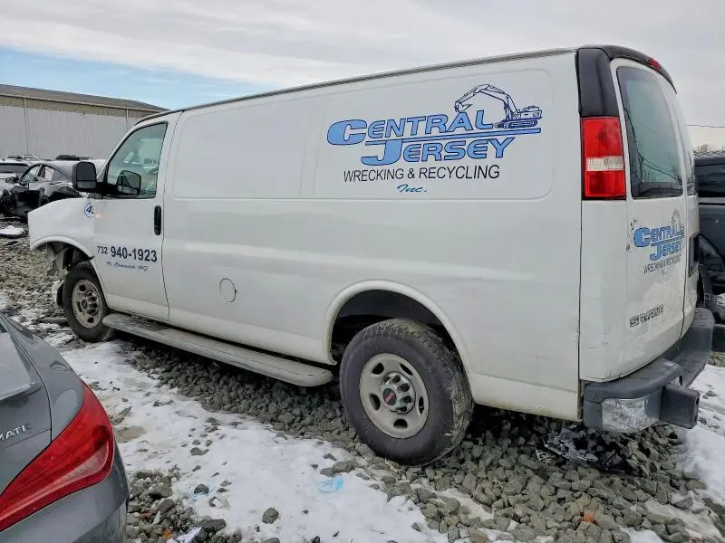 2017 GMC SAVANA G2500  