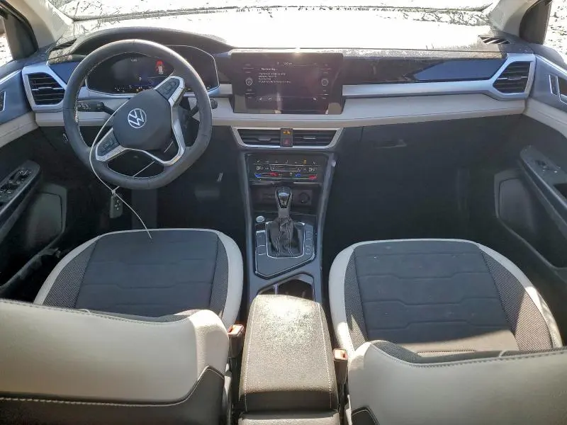 2025 VOLKSWAGEN TAOS SE  