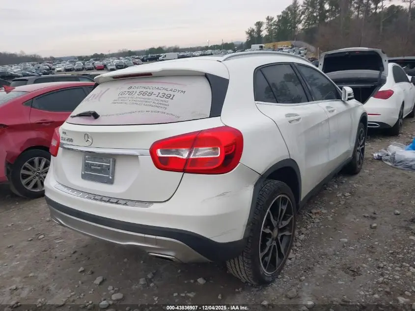 2017 MERCEDES-BENZ GLA 250  