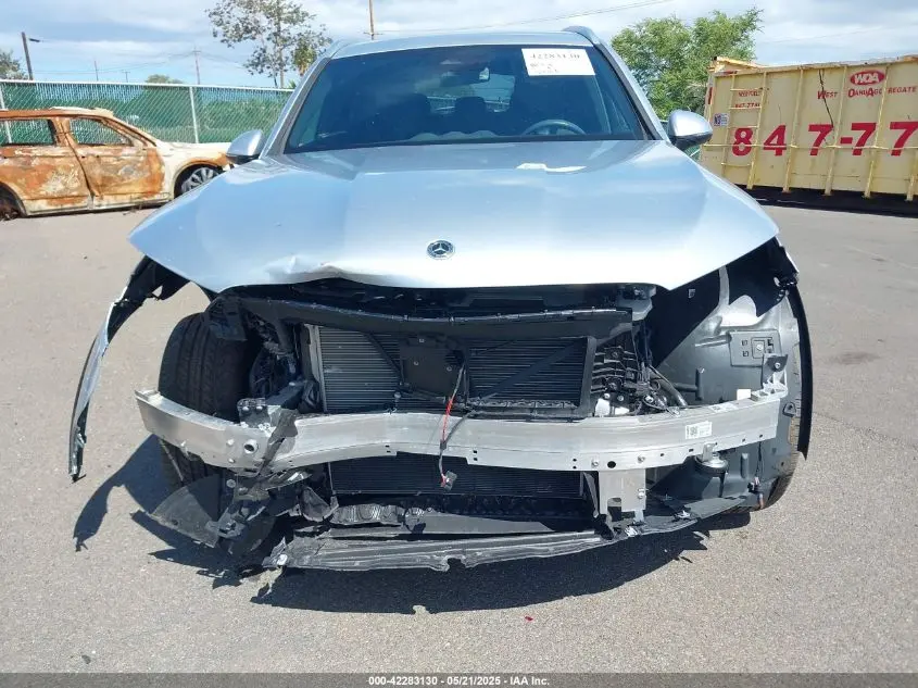 2023 MERCEDES-BENZ GLC 300 SUV