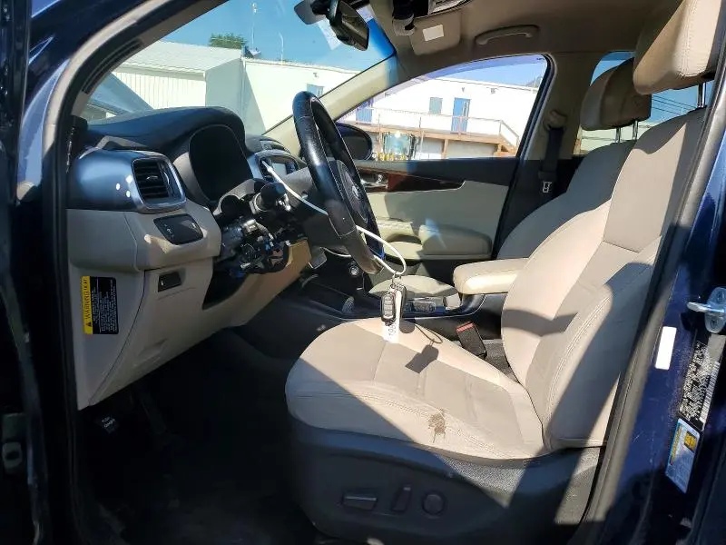 2017 KIA SORENTO LX  