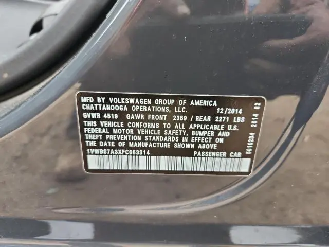 2015 VOLKSWAGEN PASSAT SE  