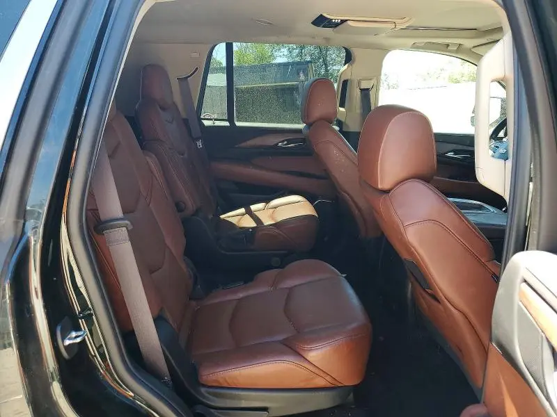 2016 CADILLAC ESCALADE LUXURY  
