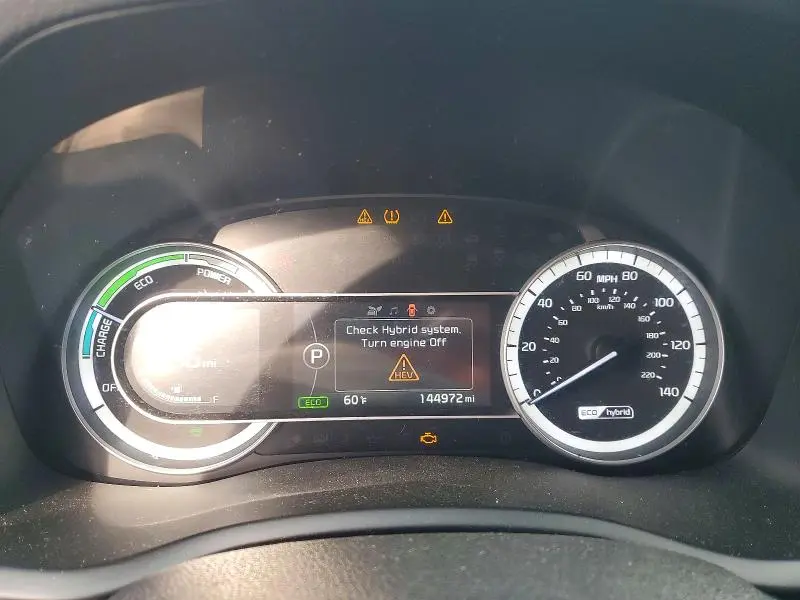 2017 KIA NIRO LX  