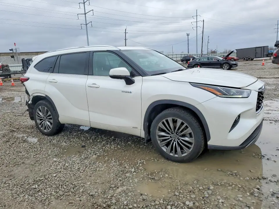 2021 TOYOTA HIGHLANDER HYBRID PLATINUM  