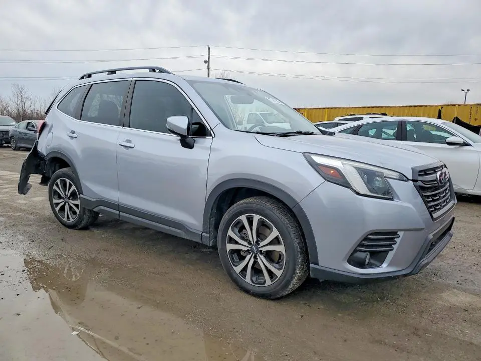 2022 SUBARU FORESTER LIMITED  