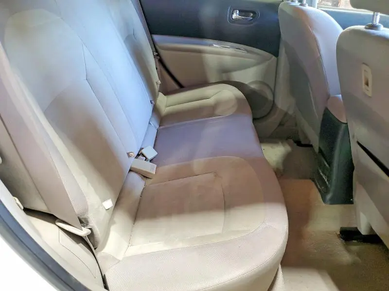 2010 NISSAN ROGUE S  