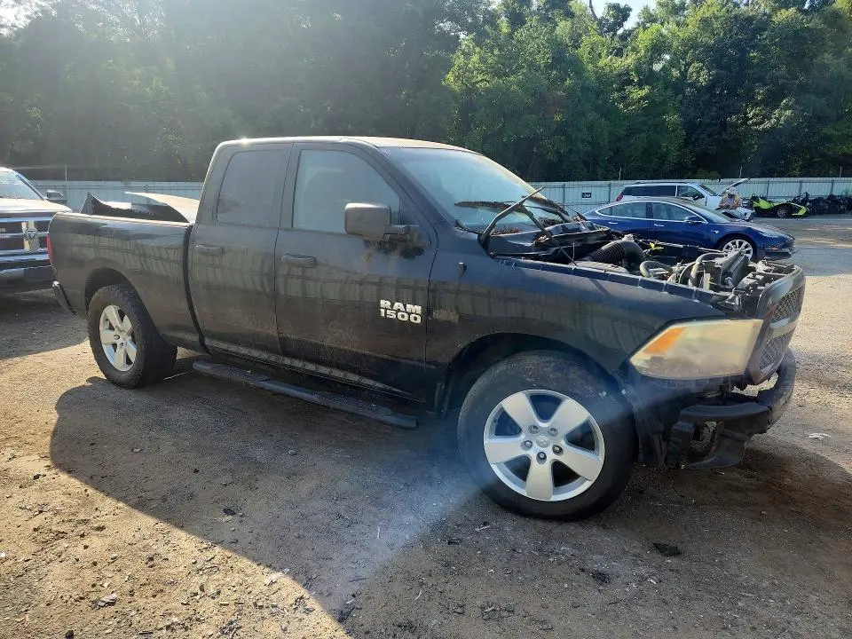 2015 RAM 1500 ST  