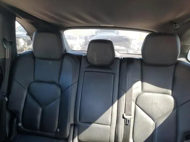 2011 PORSCHE CAYENNE   