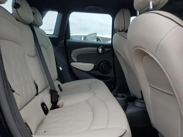 2022 MINI COOPER S  