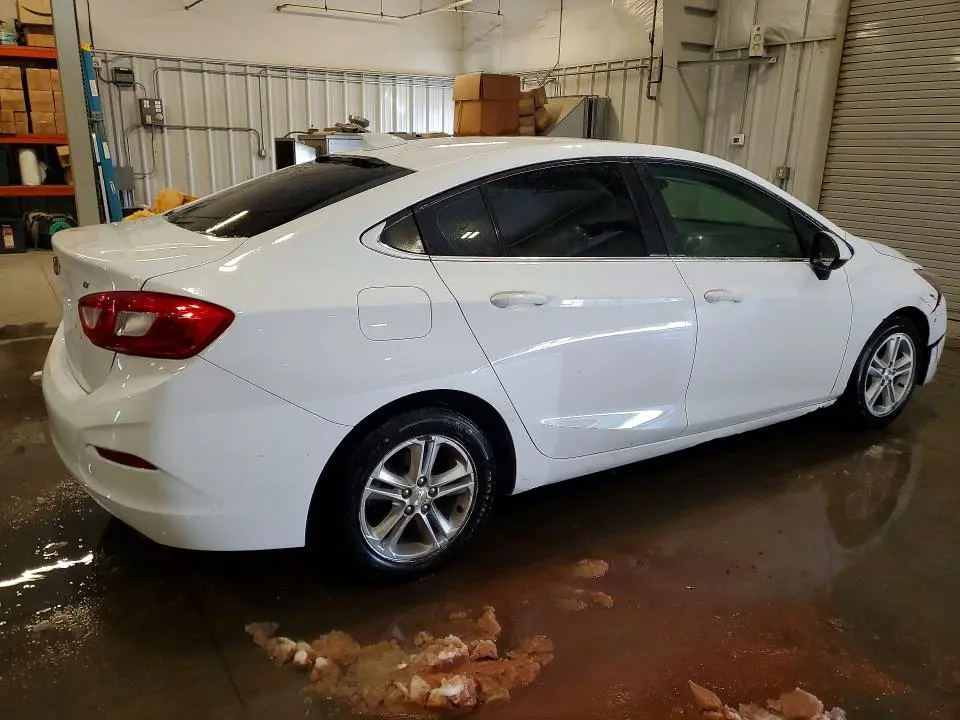 2016 CHEVROLET CRUZE LT  
