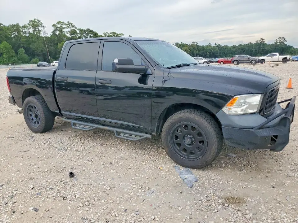2015 RAM 1500 ST  
