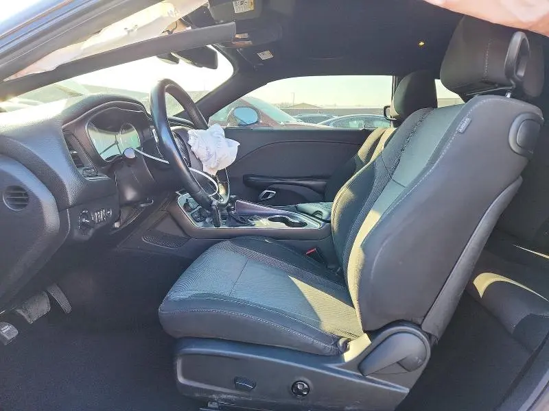 2016 DODGE CHALLENGER SXT  