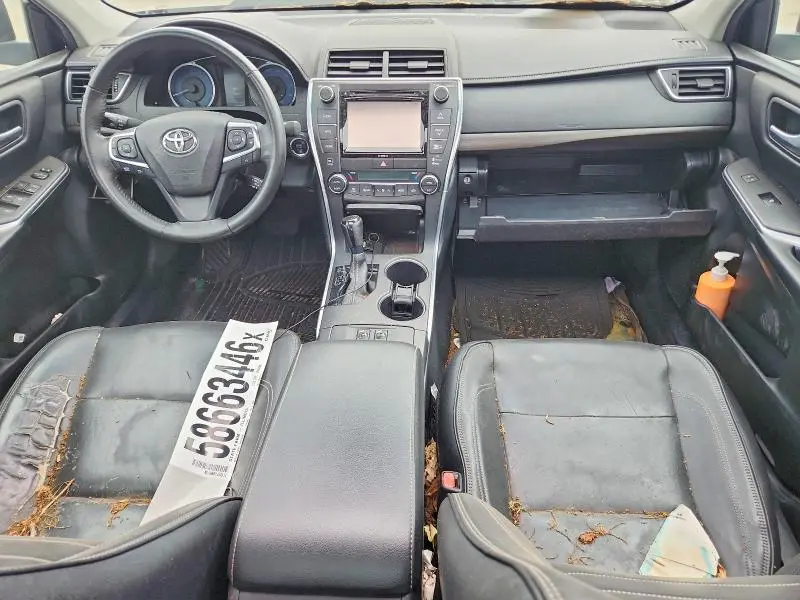 2017 TOYOTA CAMRY XLE  