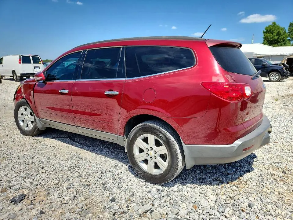 2010 CHEVROLET TRAVERSE LT  