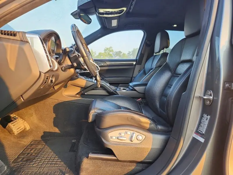 2015 PORSCHE CAYENNE TURBO  