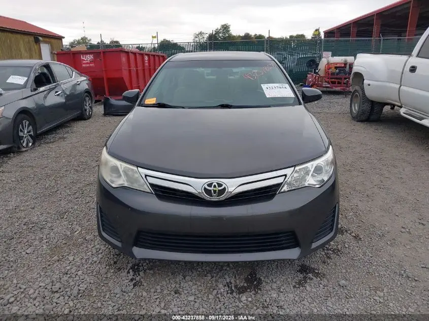 2013 TOYOTA CAMRY LE