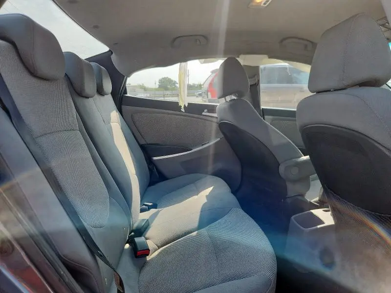 2013 HYUNDAI ACCENT GLS  