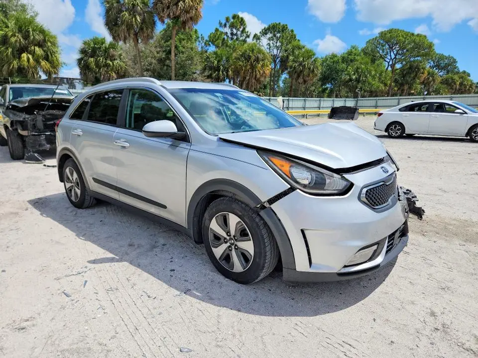 2018 KIA NIRO LX  