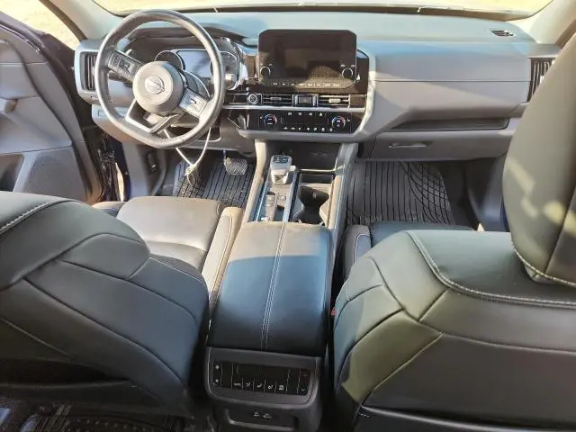 2022 NISSAN PATHFINDER SL  