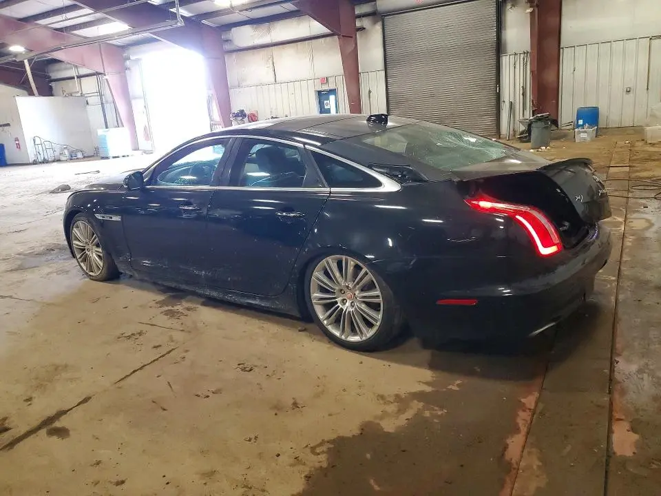 2016 JAGUAR XJ   