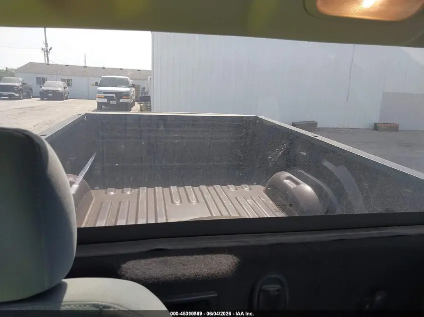 2017 RAM 1500 TRADESMAN  4X4 8' BOX