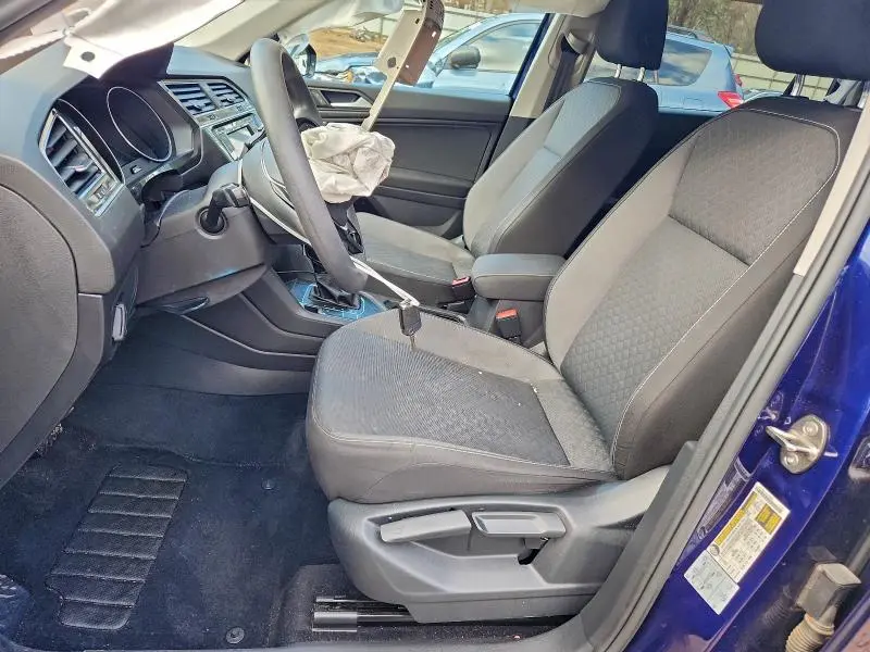 2021 VOLKSWAGEN TIGUAN S  