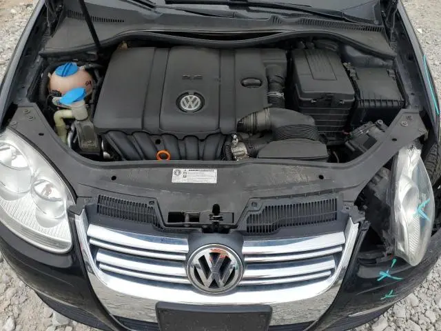 2010 VOLKSWAGEN JETTA SE  