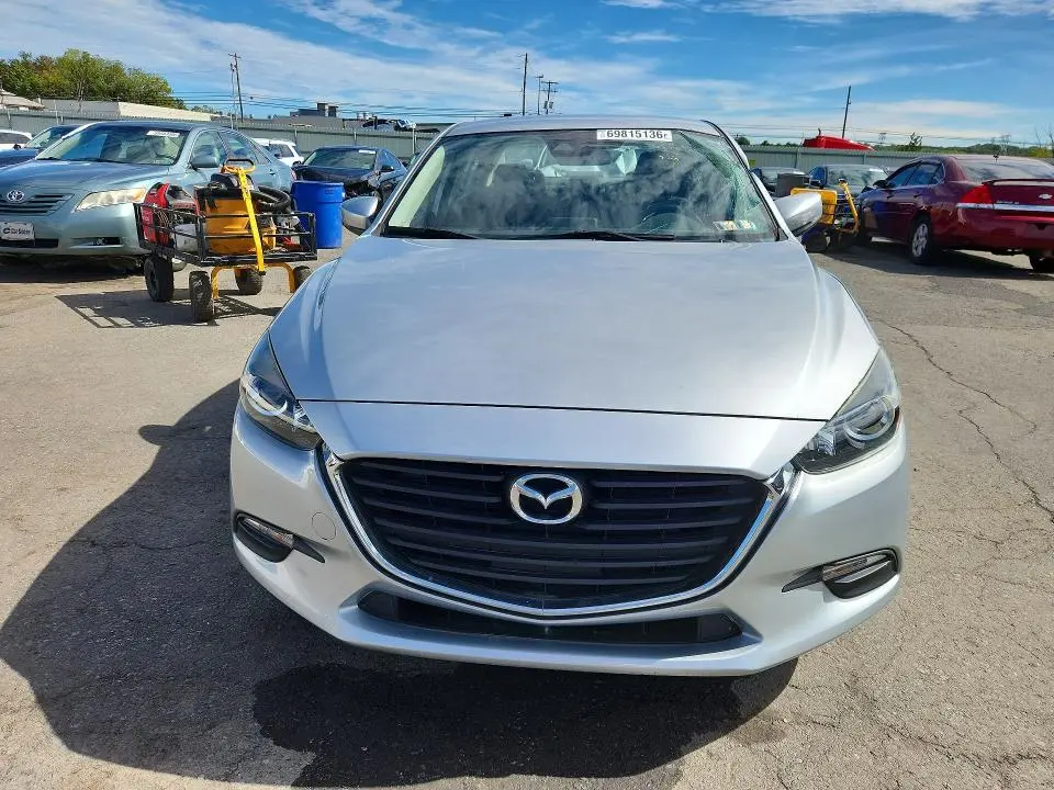 2017 MAZDA 3 TOURING  